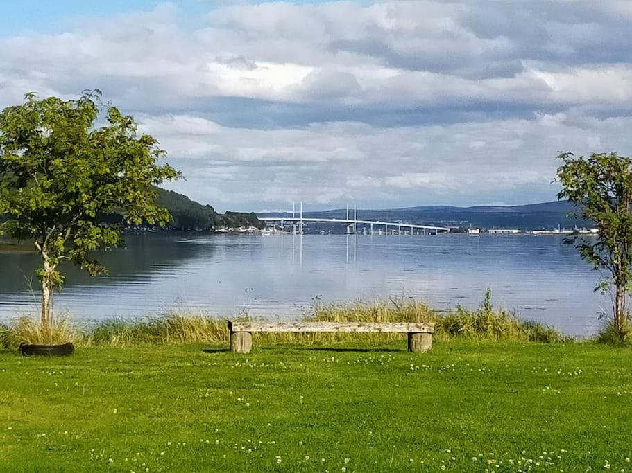 Holiday home Spacious Sea View 5 Miles From Inverness *