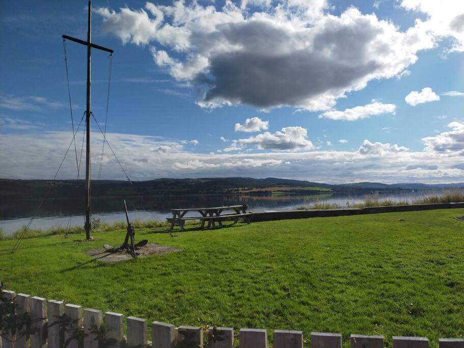 Holiday home Spacious Sea View 5 Miles From Inverness