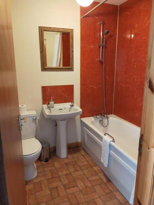 Spacious Sea View 5 Miles From Inverness North Kessock